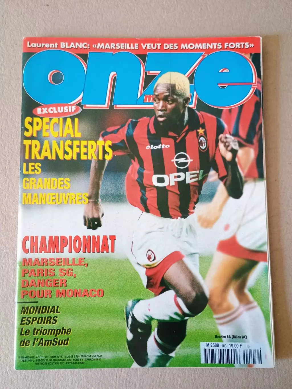Onze mondial n.103/ 1997-Отсутствуют карты Onze + poster A2