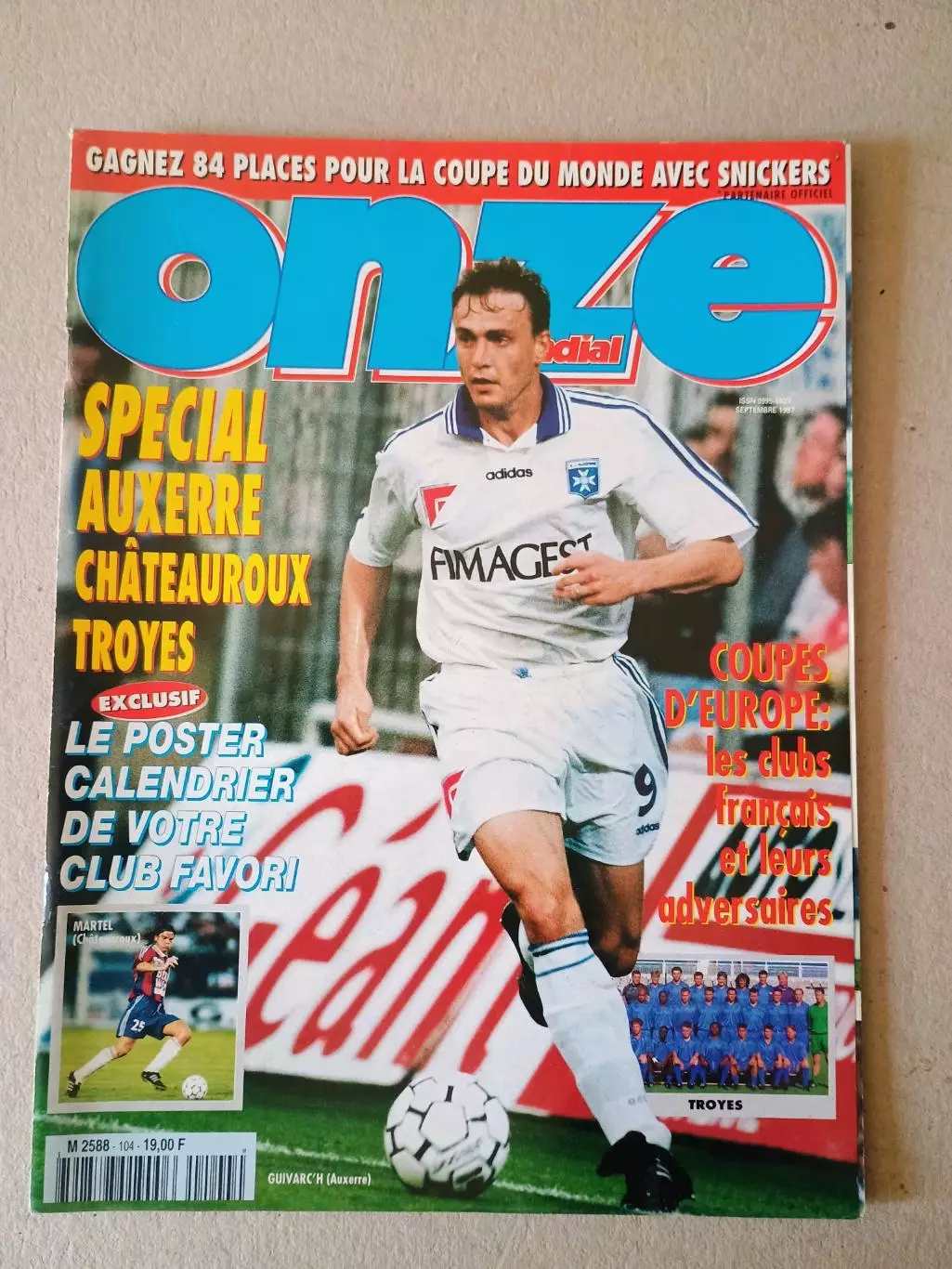 Onze mondial n.104/ 1997-Отсутствуют карты Onze + poster A2