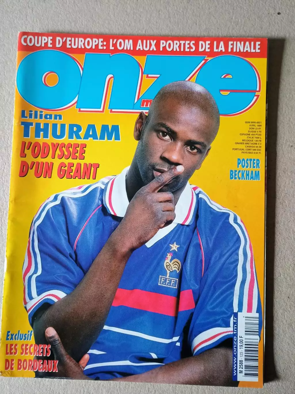 Onze mondial n.123/ 1999-Отсутствуют карты Onze + poster A2..