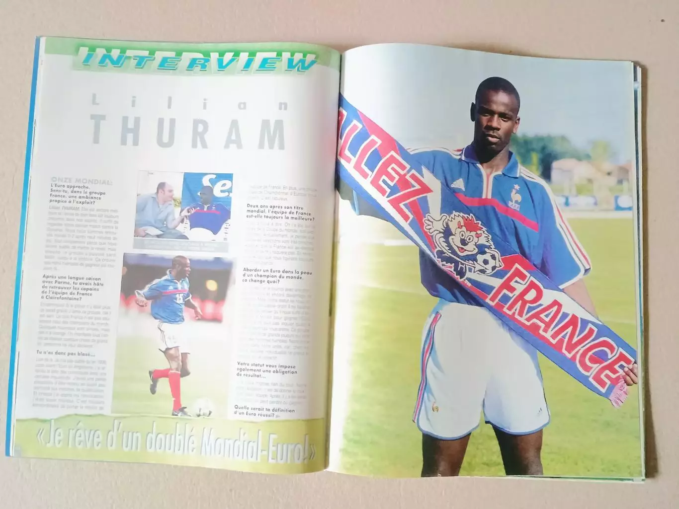 Onze mondial n.137/ 2000 -Отсутствуют карты Onze + poster A2.. 4