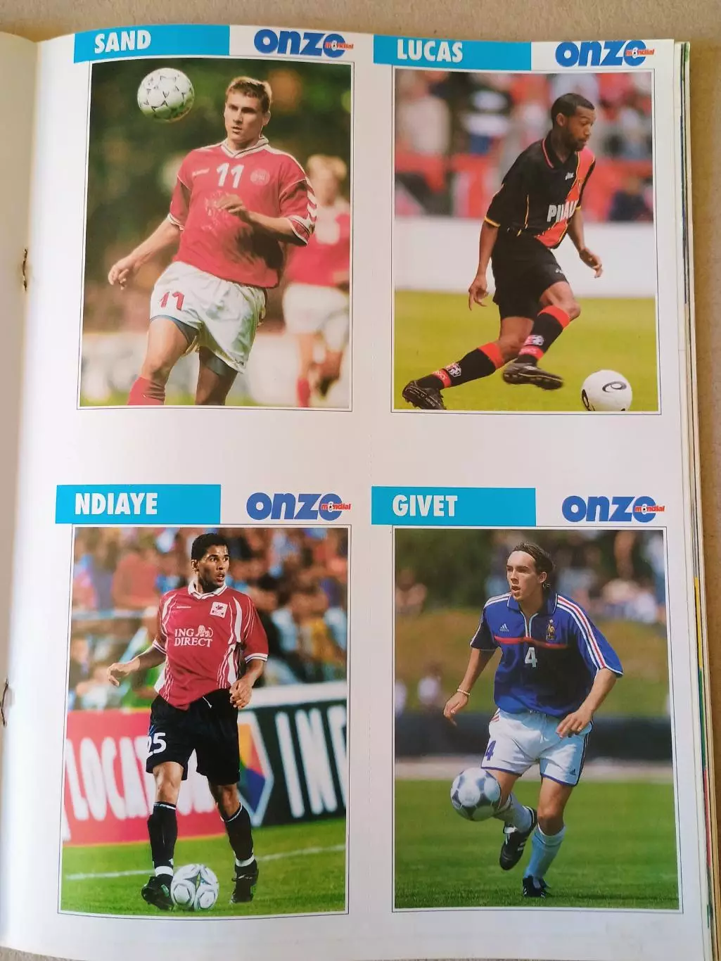 Onze mondial n.158/ 2002 7