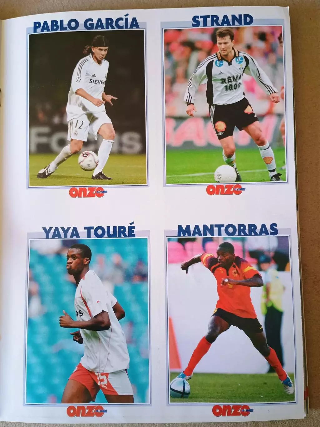 Onze mondial n.201/2005 -отсутствует плакат A2. 1