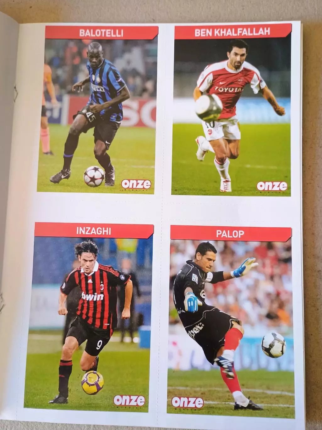 Onze mondial n.252/2010 -отсутствует плакат A2. 6