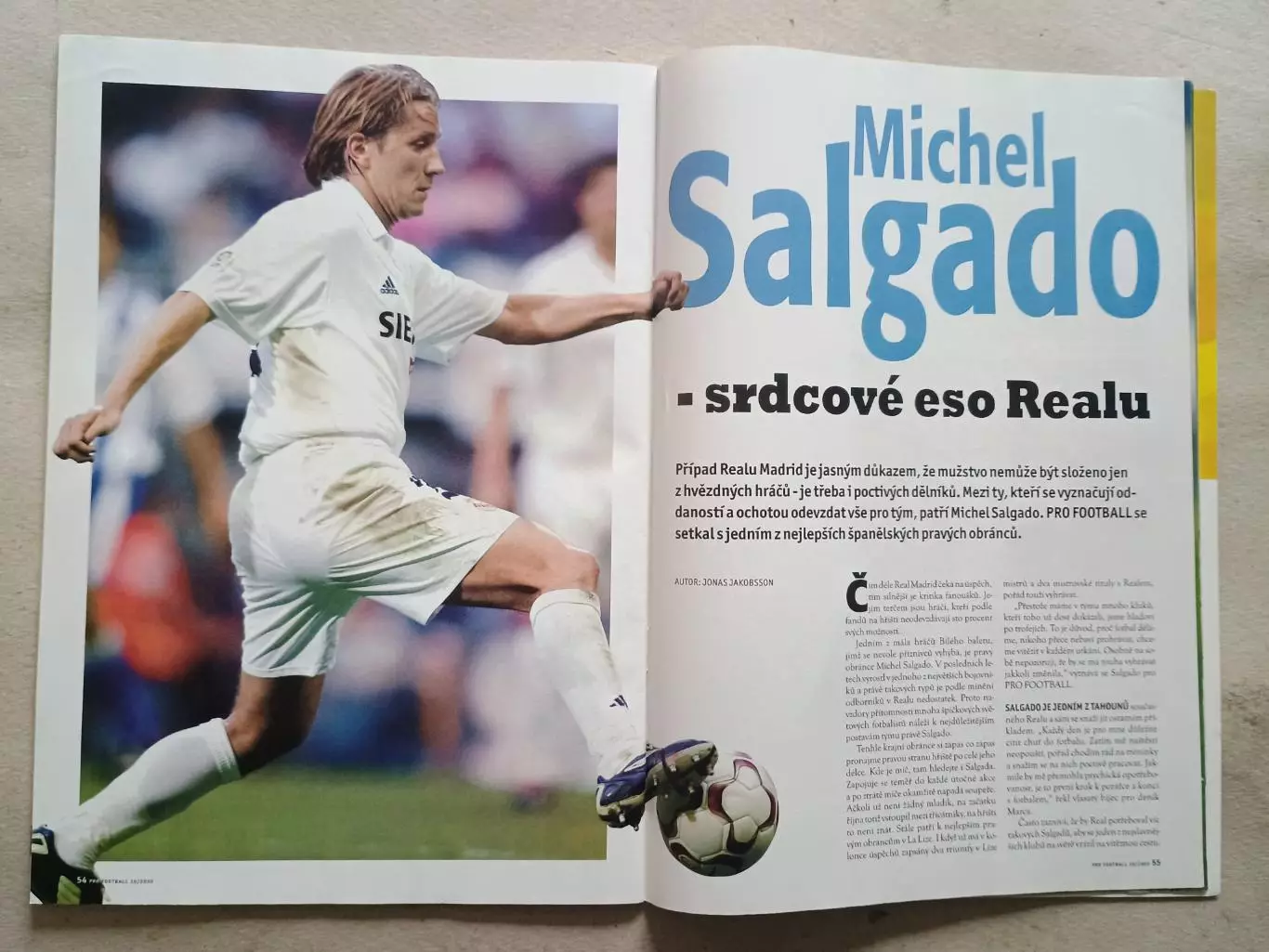 Pro Football 10/2005 6