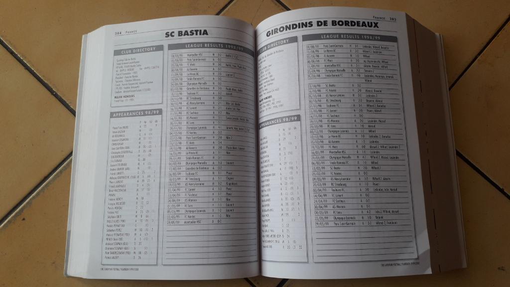 European Football Yearbook 99/00 2