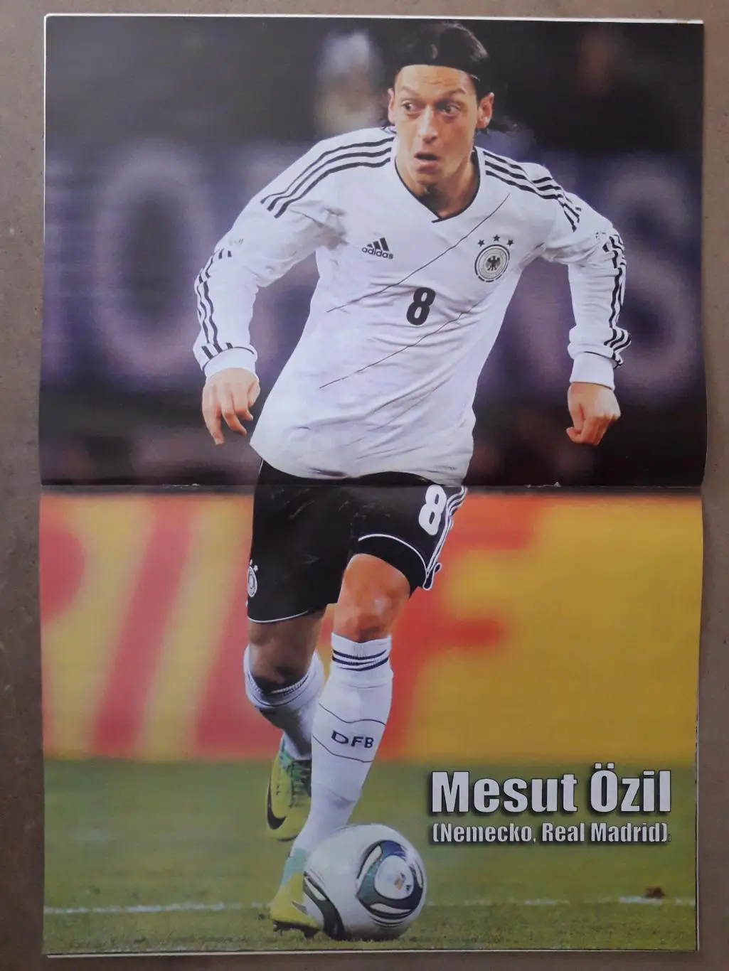 Словацкий Futbal magazin 3/2012 1