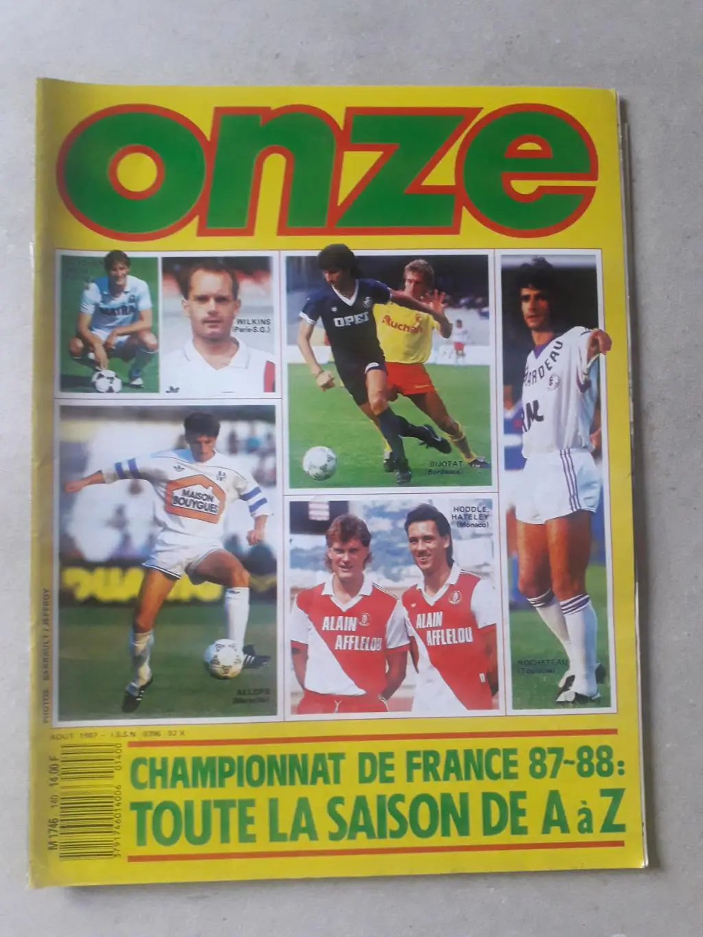 Magazine Onze nr.140- отсутствует плакат формата А2