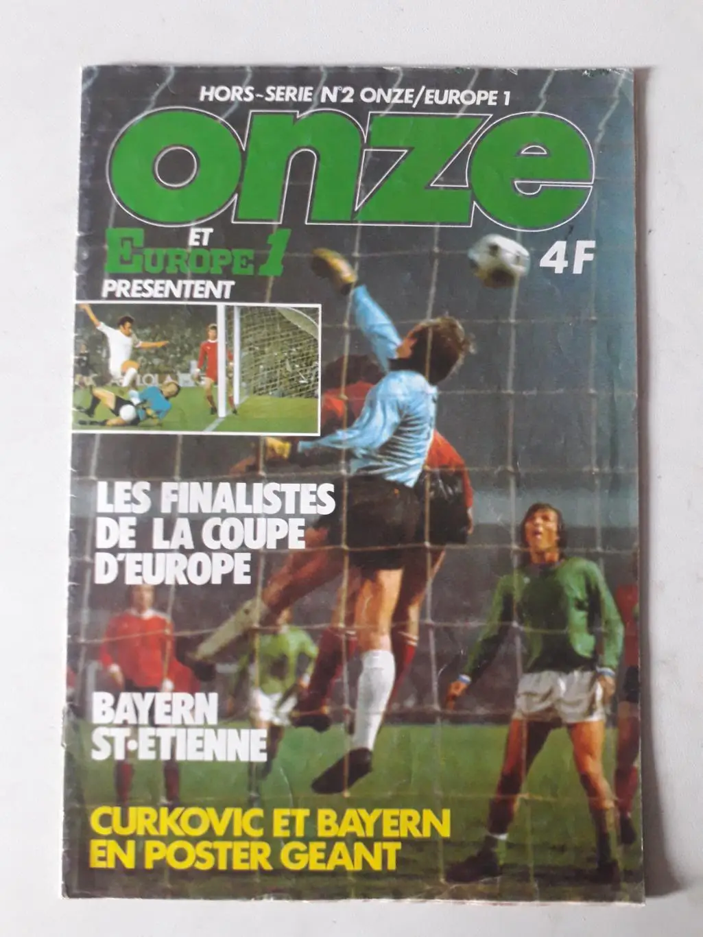 Onze hors serie n°2- отсутствует плакат формата А1