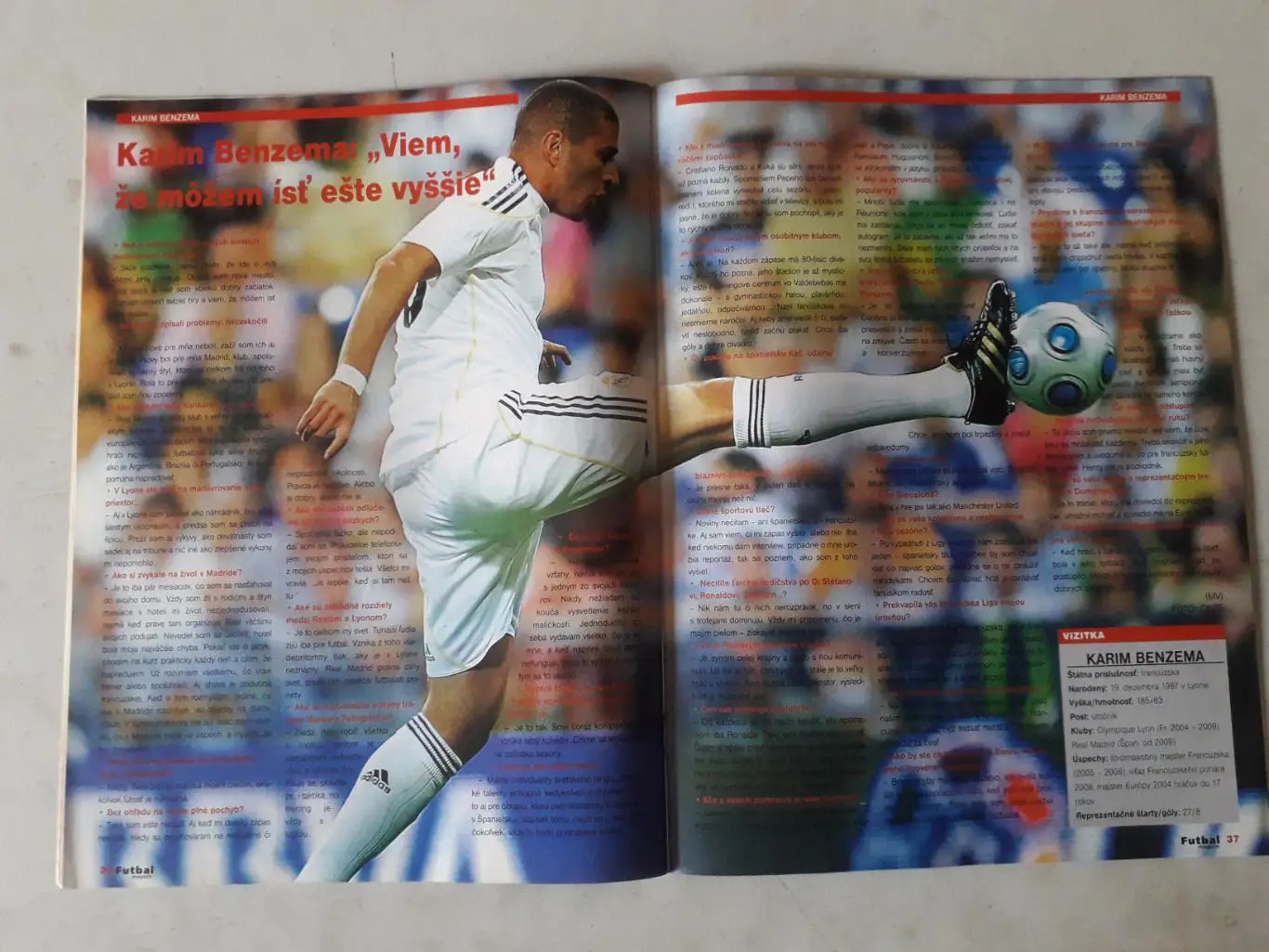Futbal magazin 4/2010 2