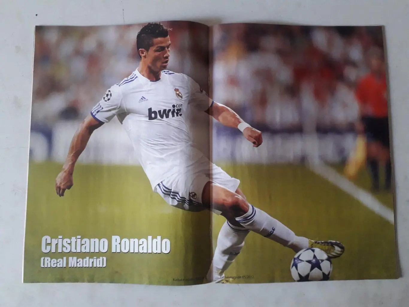 Futbal magazin 5/2012 2