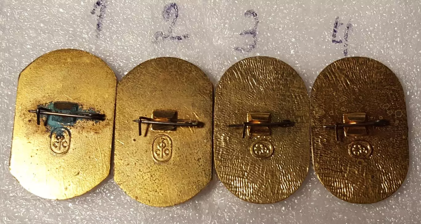 ЗначкиХоккей На приз газеты Известия, снеговики 1988 - 1990гг. 1