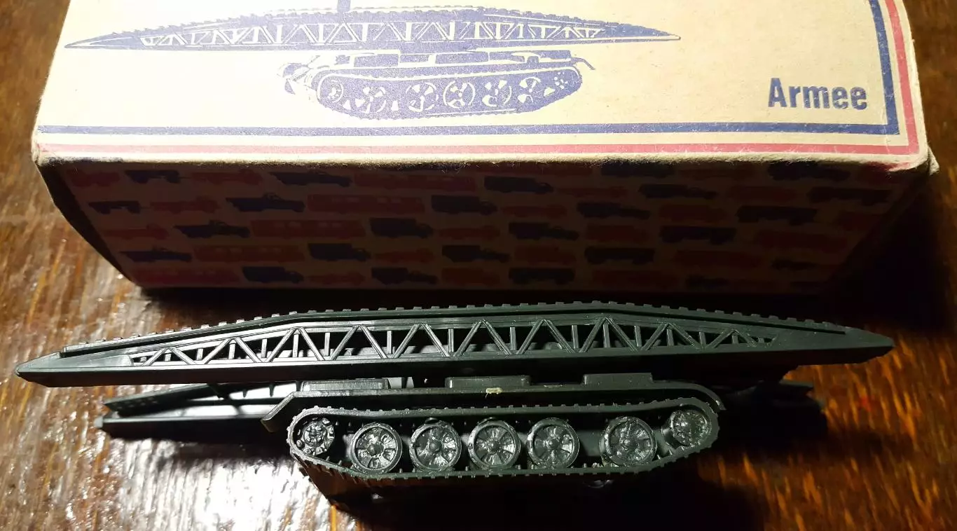 СССР. МОДЕЛЬ ГДР. Военная техника. Мостоукладчик Т54 С КОРОБКОЙ ОЧЕНЬ РЕДКАЯ. RR 6