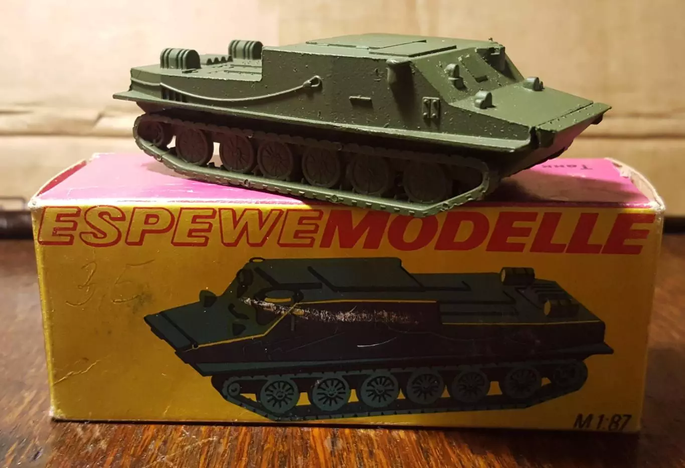 СССР. ГДР.Военная техника тягач panzer В коробке 1970 - 1979гг. №2 1