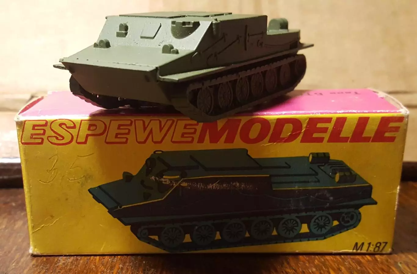 СССР. ГДР.Военная техника тягач panzer В коробке 1970 - 1979гг. №2 3
