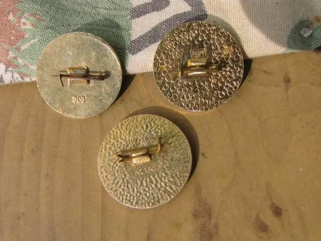 ЗНАЧКИ КОЛЛЕГИЯ СУДЕЙ ПО СПОРТУ - 1 и 2 и 3 КАТЕГОРИЯ 1