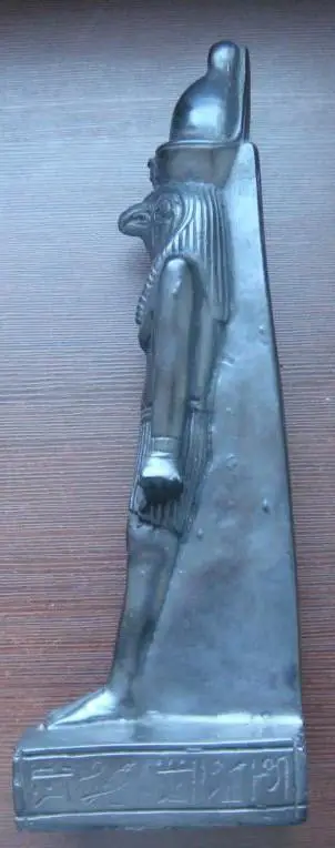 Статуэтка египетская, бог неба Гор (Хор), эбонит, 23 см 1