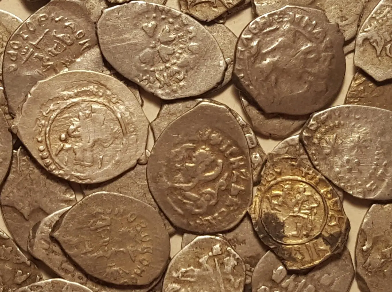 90 шт. ЧешуяЗверь, Князь на троне, Дозор, Сокольник, Сирена и другие 4