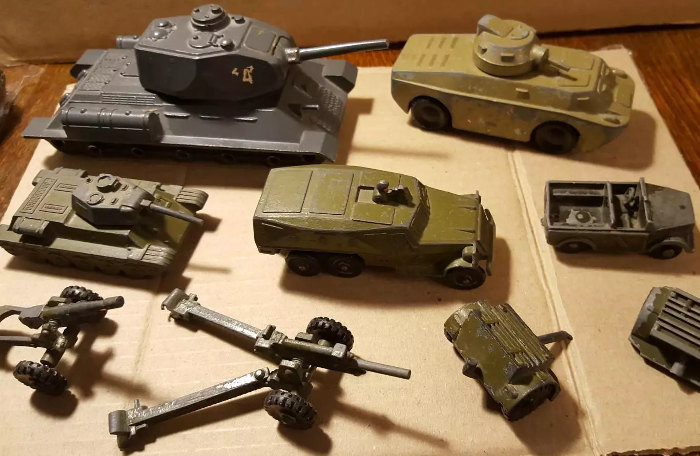 СССР. Комплект Военная техника танк пушка и другие 2