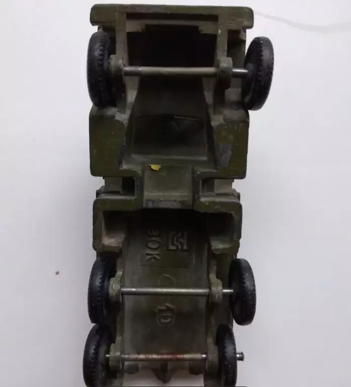 СССР. Военная техника..кразметалл тпз с запасными колесами. 5