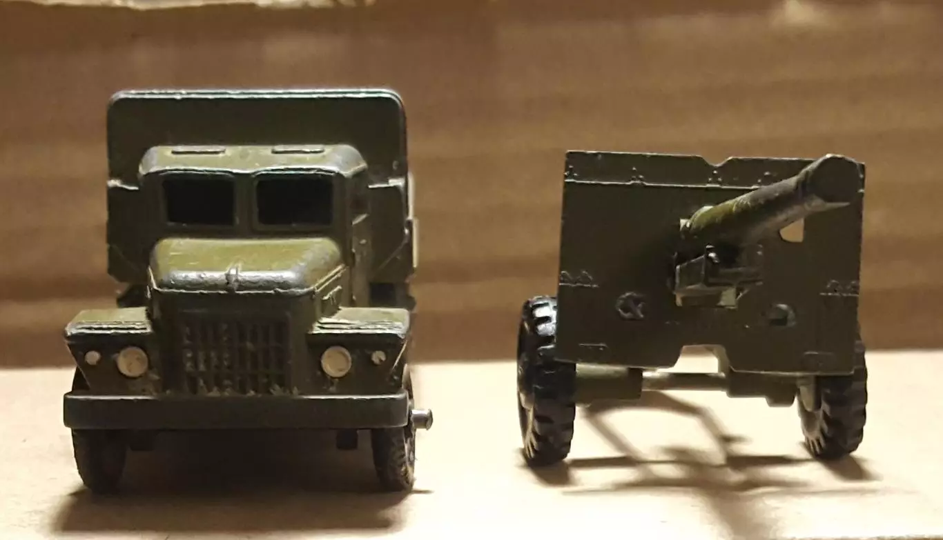 СССР. Военная техника..ПУШКА ПОЛЕВАЯ (С ДЛИННЫМ СТВОЛОМ) Машина урал4