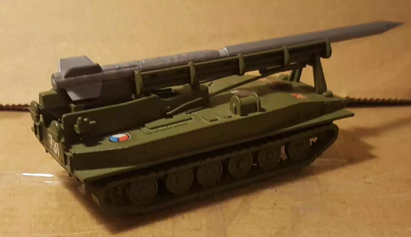 СССР. МОДЕЛЬ ГДР.Военная техника. Тягость с ракетой Редкая. 4