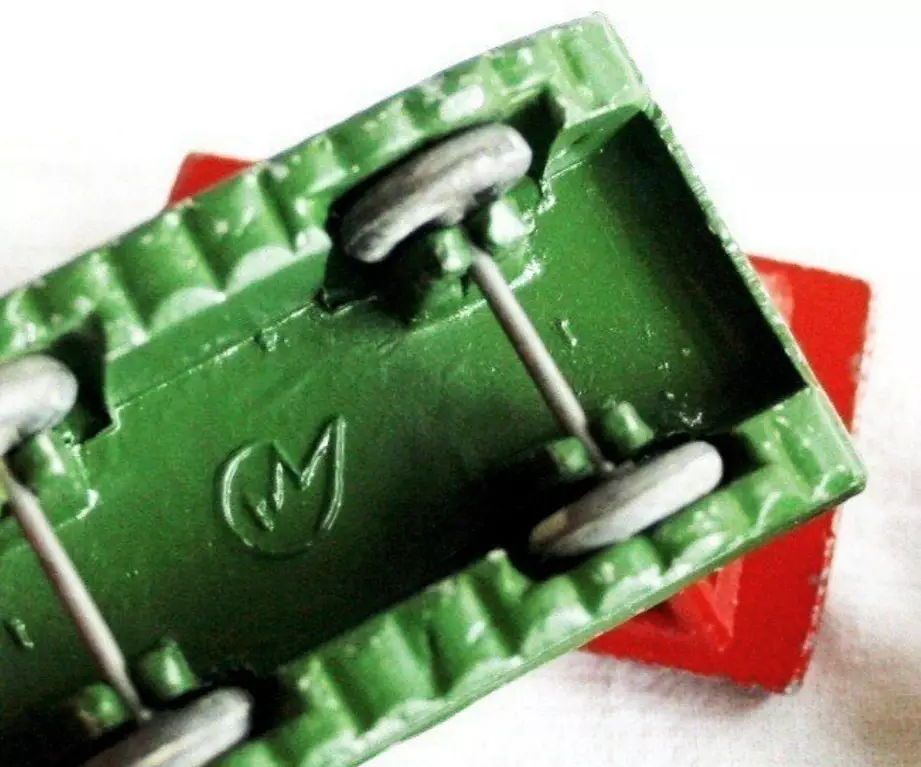 КОМПЛЕКТСССР. Военная техника СИМ СЕРП И МОЛОТ 5