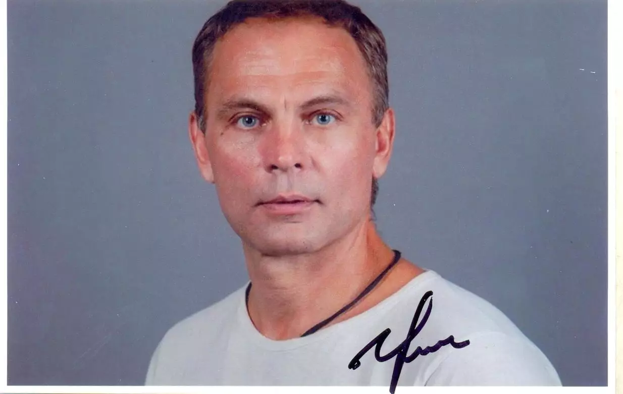 Грибков Роман. Фото с подписью. автограф оригинал