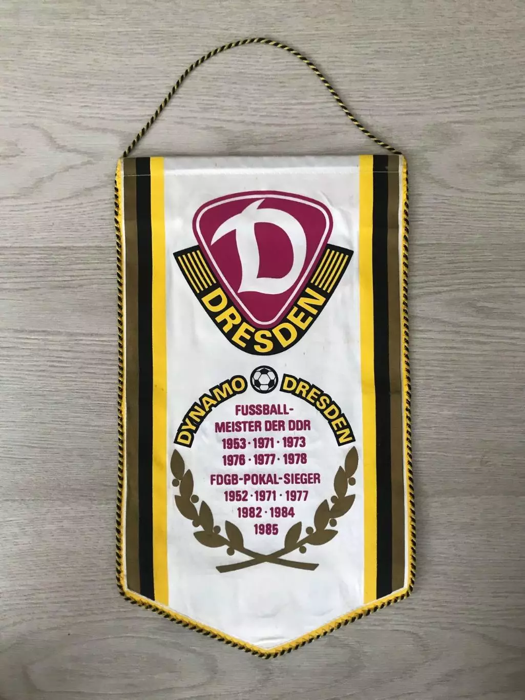 Вымпел Динамо Дрезден ГДР Германия