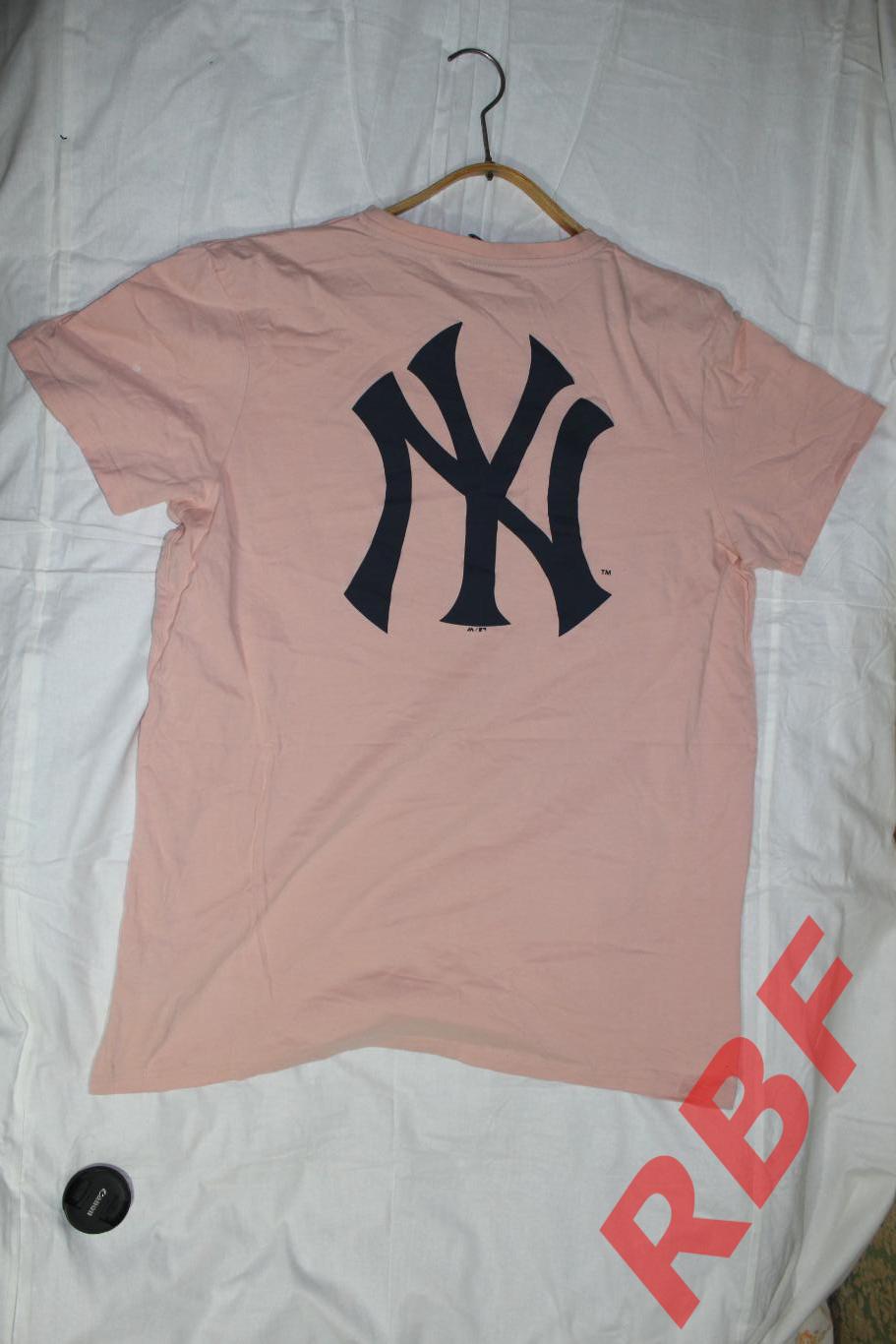 Футболка с логотипом бейсбольного клуба New York Yankees 1