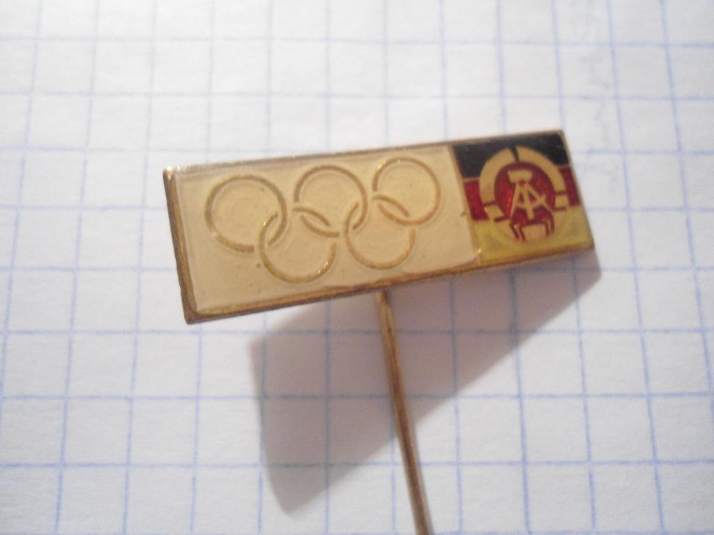 значок -- спорт - олимпийский комитет - ГДР - Германия 1