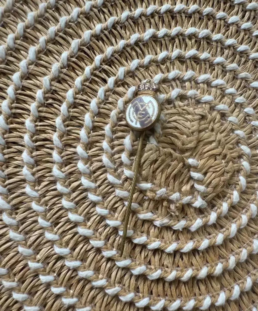 Футбольный знак значок Реал Мадрид Испания. Real Madrid Spain. 90-е годы