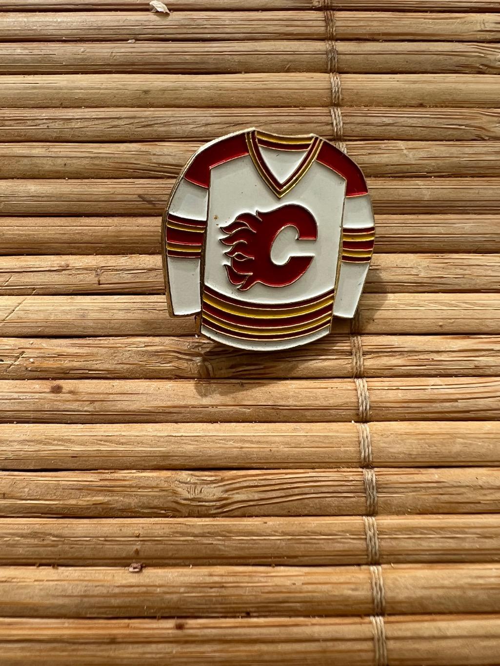 Официальный Знак значок Калгари Флэймс Calgary Flames NHL НХЛ 1990 Хоккей