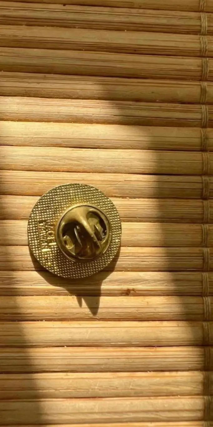 Знак значок New York Islanders Нью-Йорк Айлендерс Хоккей НХЛ 1990 1