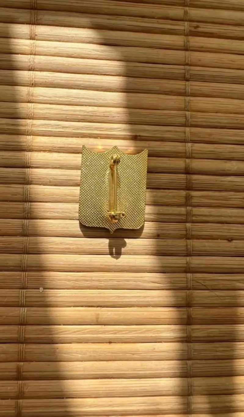 Знак значок Ливерпуль Англия 1992. 1