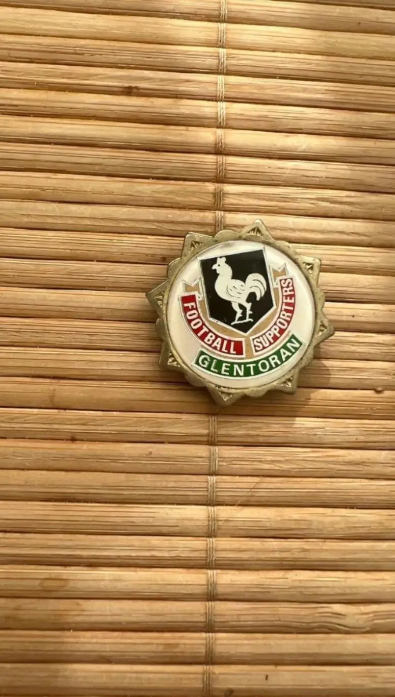Знак значок Гленторан Северная Ирландия 1988