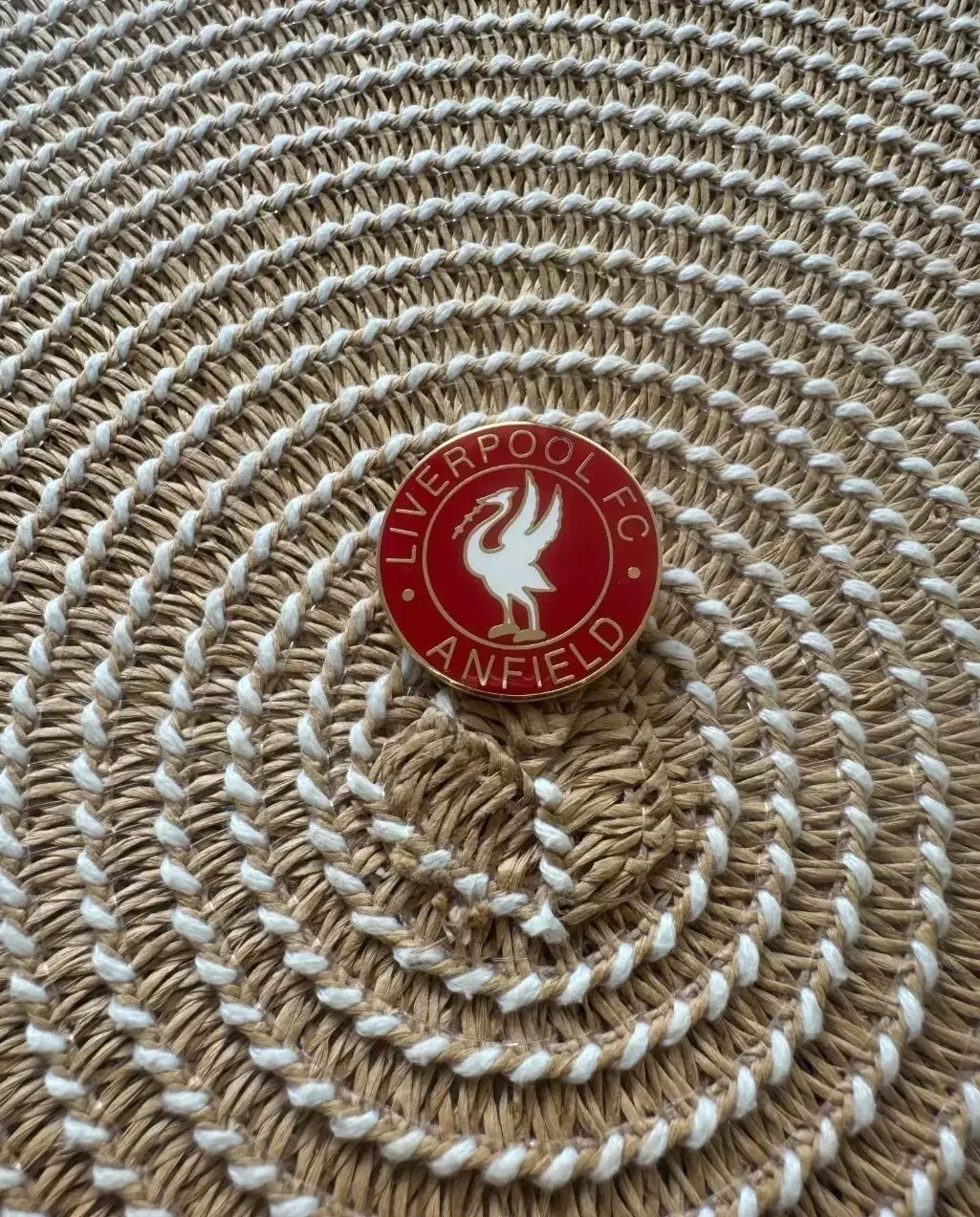 Знак значок Ливерпуль Англия 1992 год