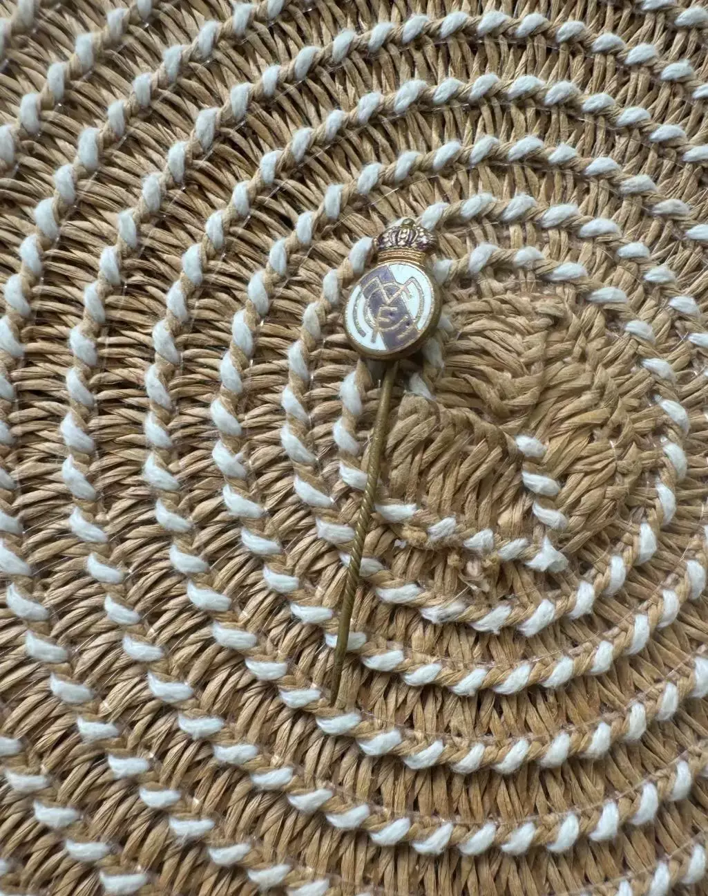 Футбольный знак значок Реал Мадрид Испания. Real Madrid Spain. 90-е годы