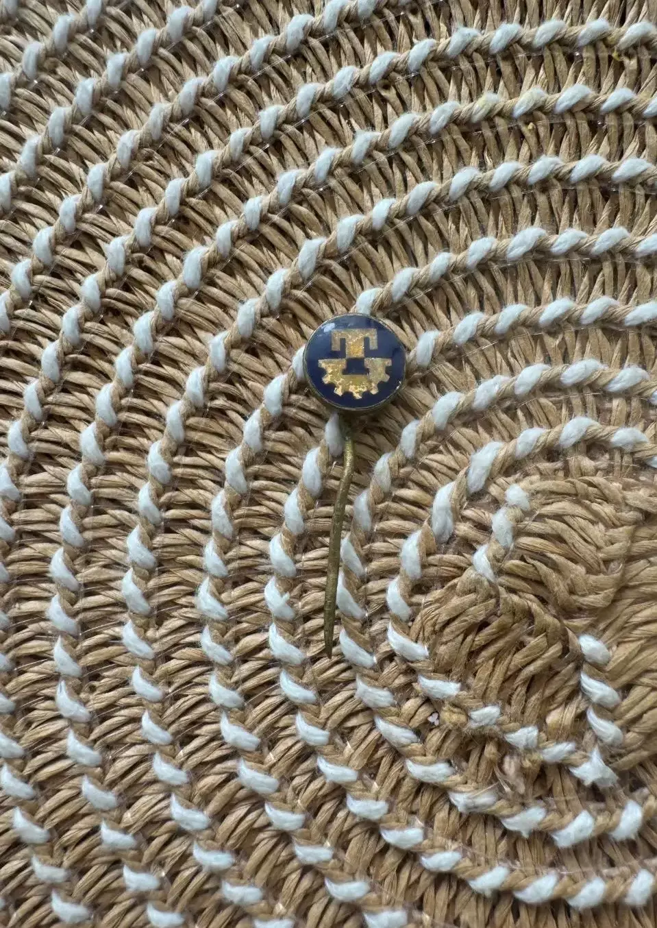 Знак значок Торпедо Москва.