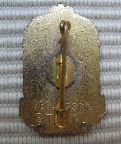 Стрельба пистолет тяжелый знак эмаль Германия спорт 2