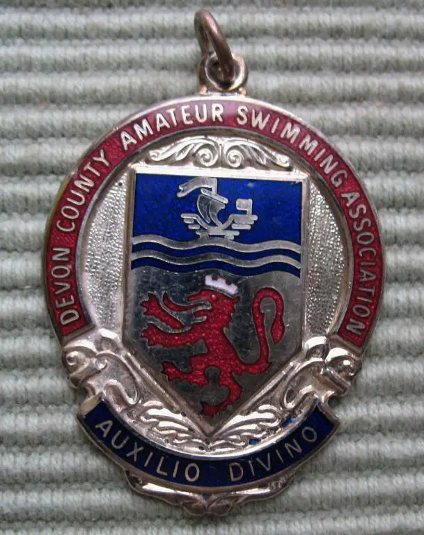 Плаванье тяжелый знак эмаль Британия Англия спорт