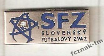 Словакия федерация футбола старый знак отличный 1