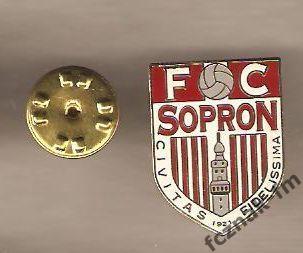 ФК Шопрон Венгрия FC Sopron Hungary старый знак эмаль отличный 1