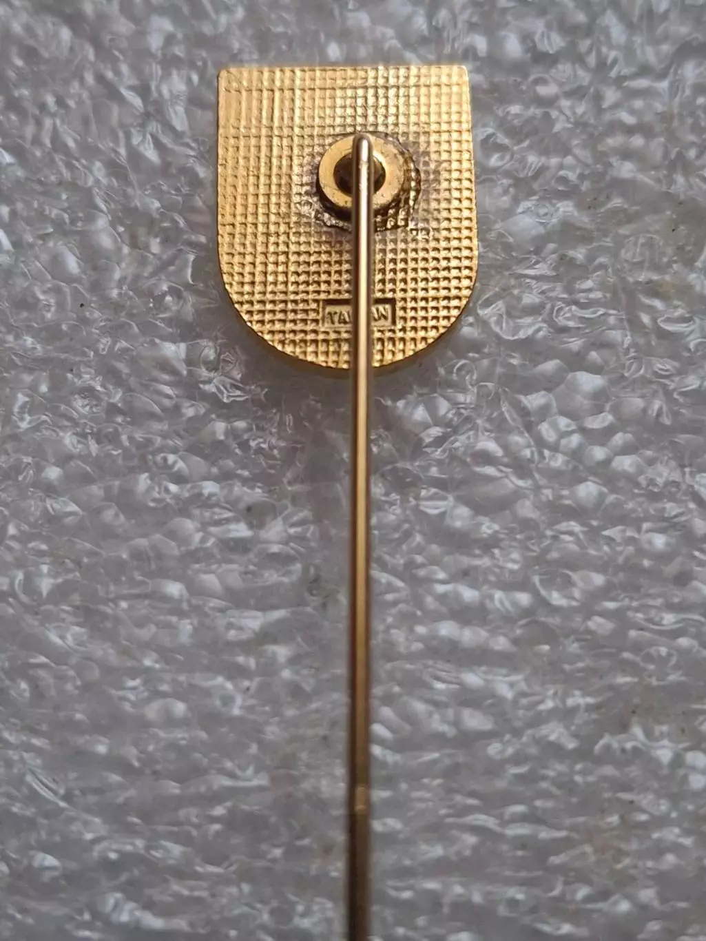 FC Jeunesse Hautcharage Luxembourg ФК Женесс Отшараж Люксембург оригинал эм игла 1