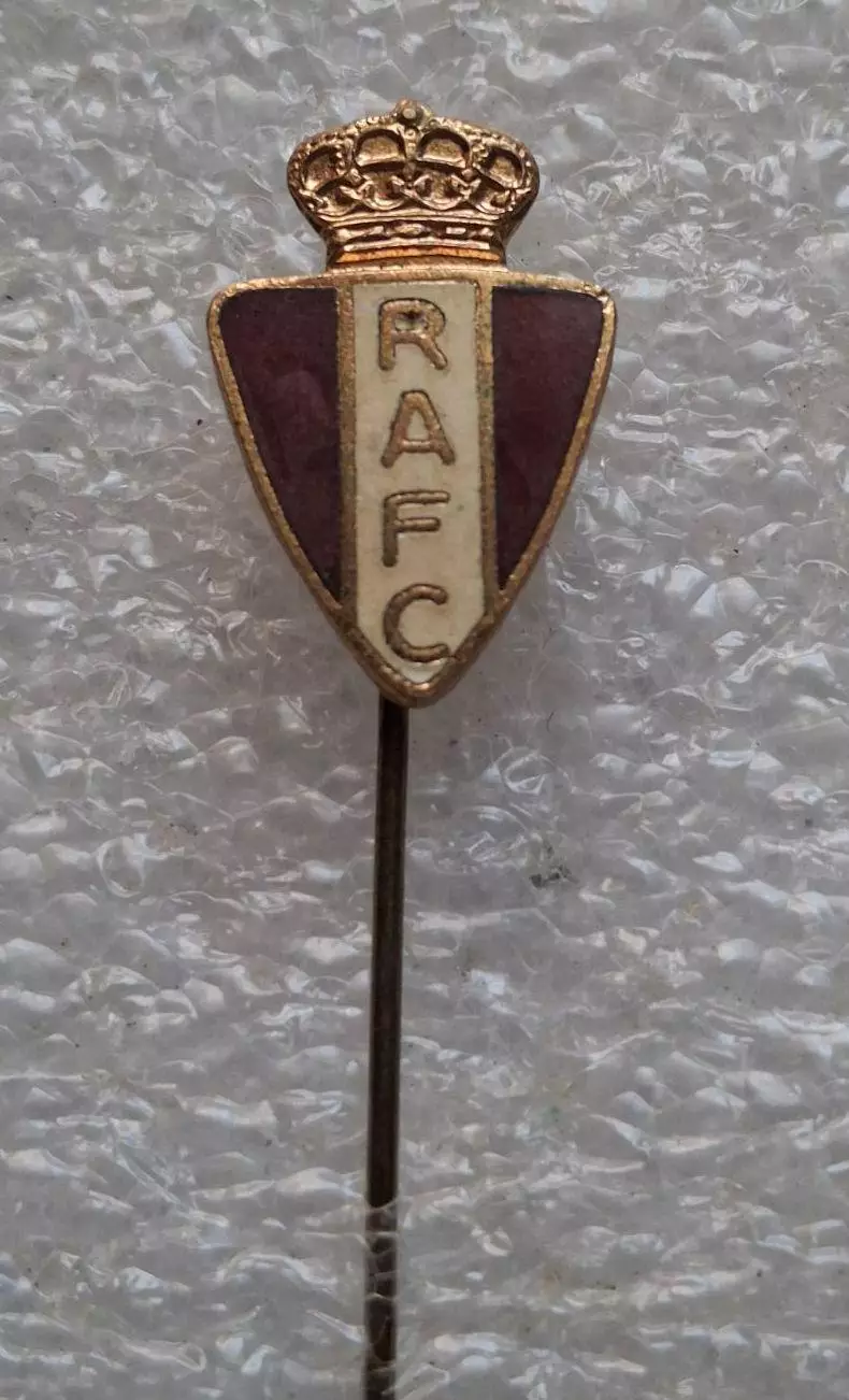 Royal Antwerp FC Belgium Роял Антверпен ФК Бельгия оригинал эмаль игла