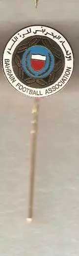 Бахрейн Федерация футбола старый знак отличный оригинал игла