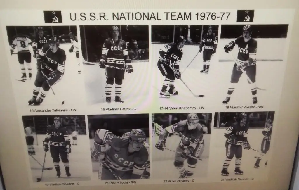 Хоккей Сборная СССР vs клубы ВХА (Канады, США) 1976-77. Лот из 4 фото 2
