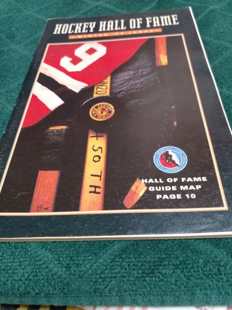 Буклет - справочник НХЛ Hockey Hall of Fame Канада, США