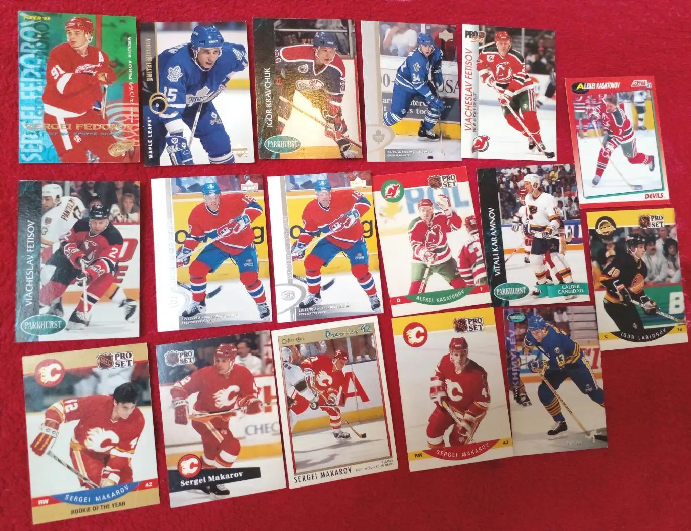 Карточки хоккейные игроков СССР в НХЛ. Лот из 32 шт.
