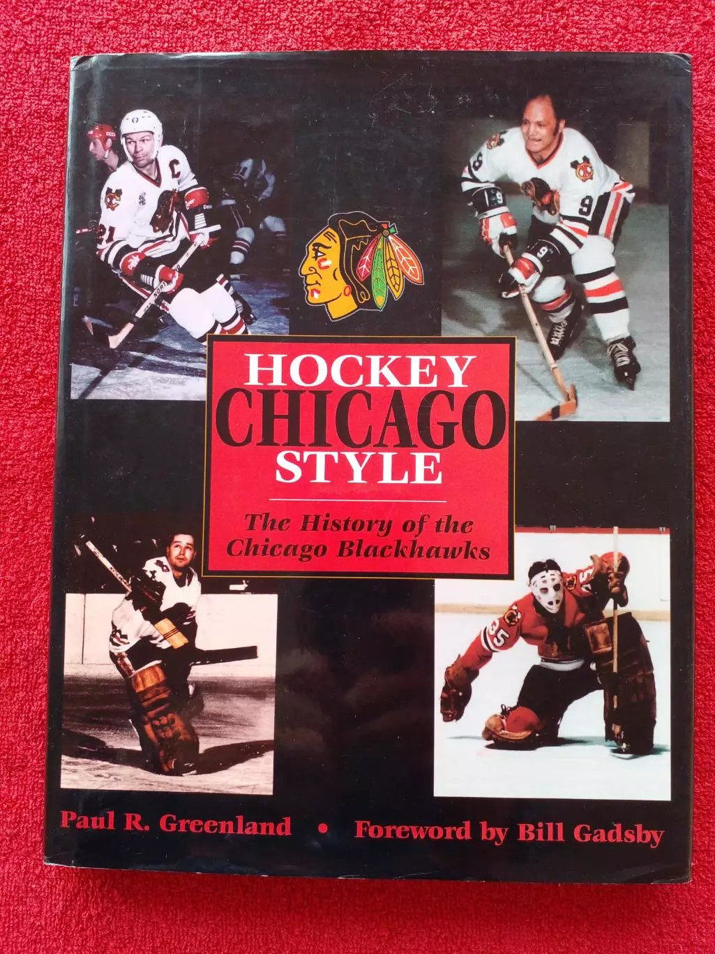 Книга - Альбом в Суперобложке об истории Чикаго Блэк Хоукс Хоккей НХЛ