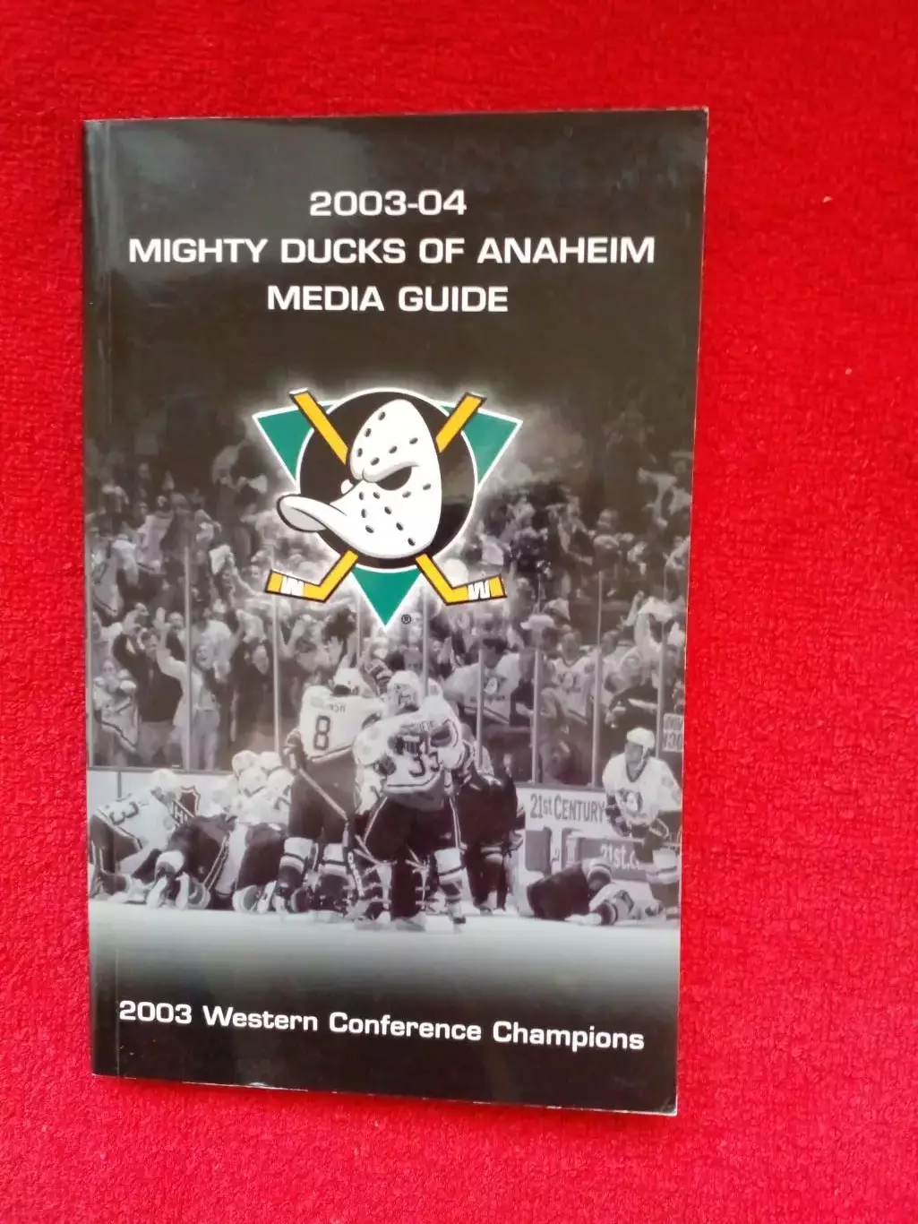 Клубный справочник Анахейм Майти Дакс 2003-04 Хоккей НХЛ